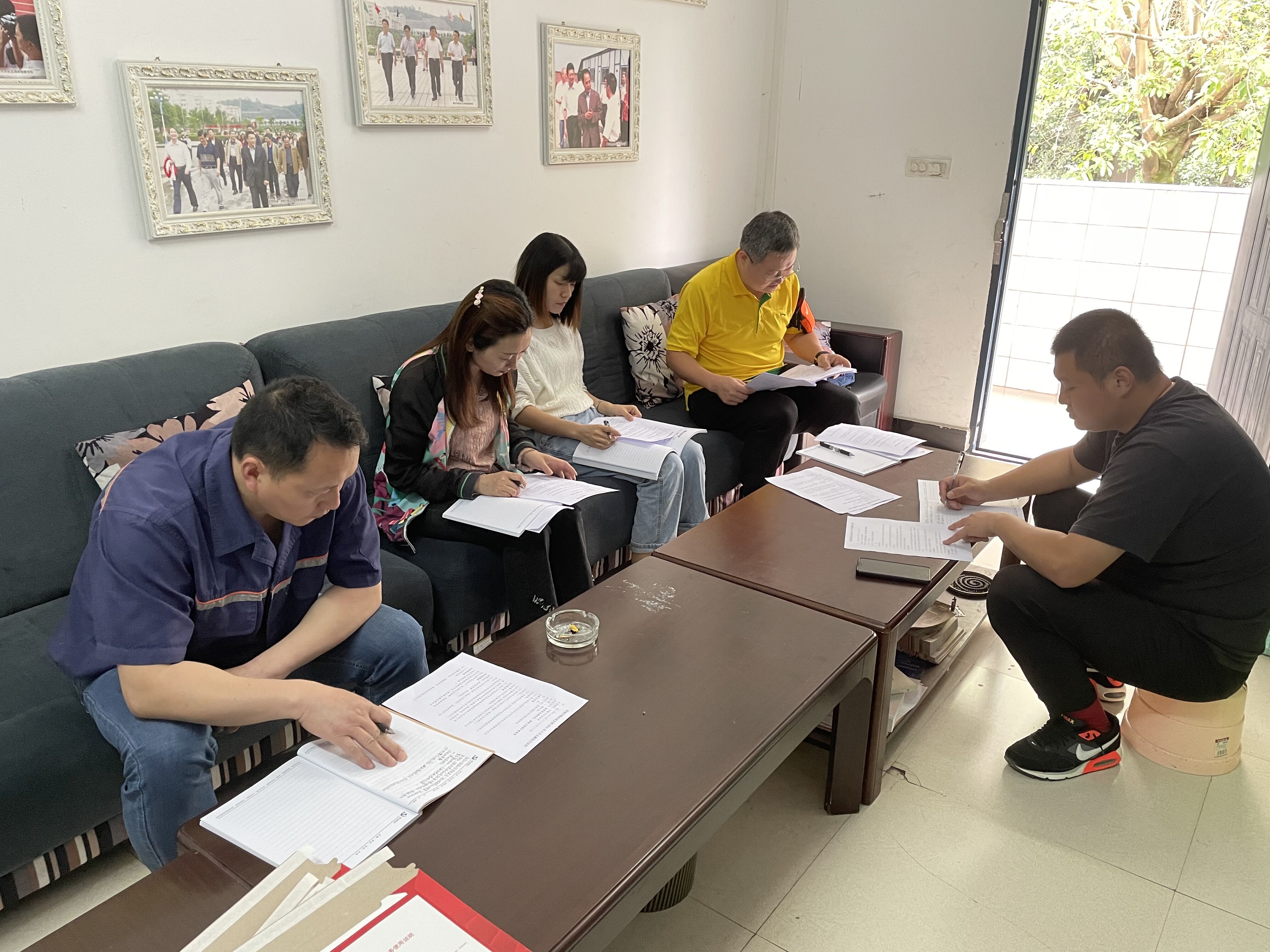 5月主题党日.jpg 5月主题党日.jpg