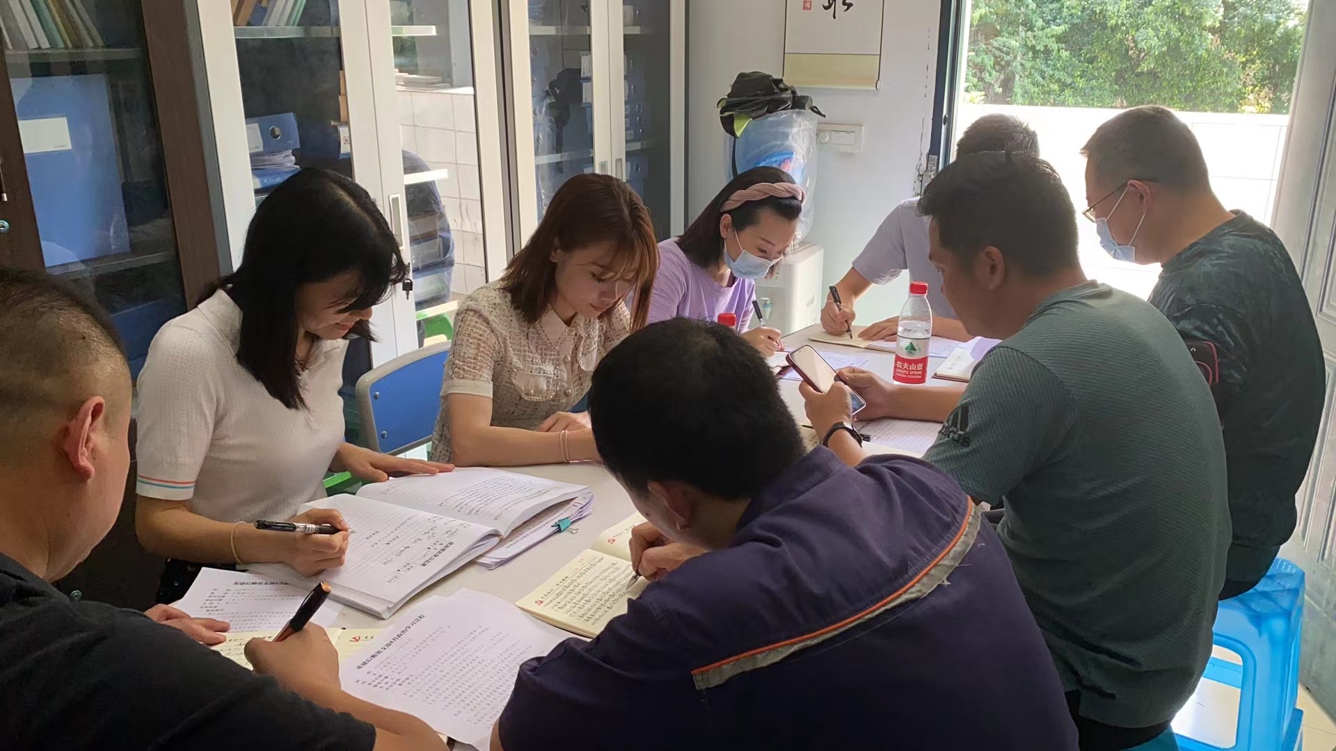 5月政治学习.jpg 5月政治学习.jpg